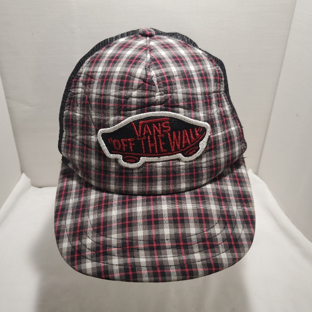 Vans Checkered Plaid Truckers Cap with Logo Mesh Back Adjustible